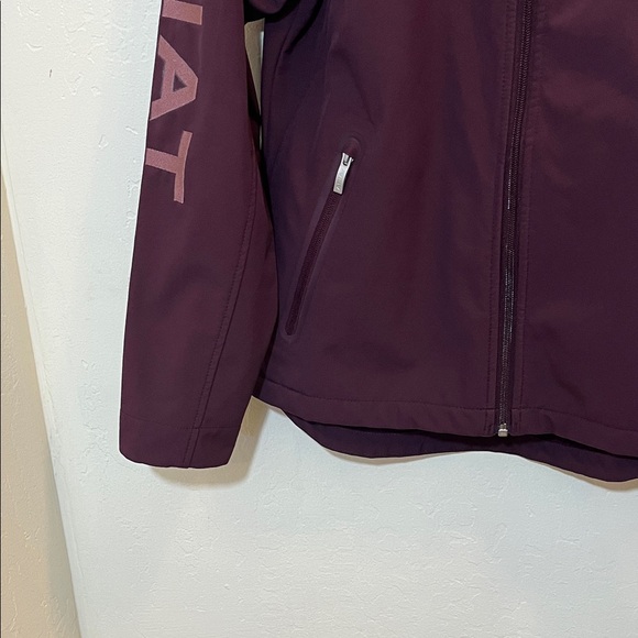 Ariat Woman’s  Purple Performance Jacket - Picture 3 of 16